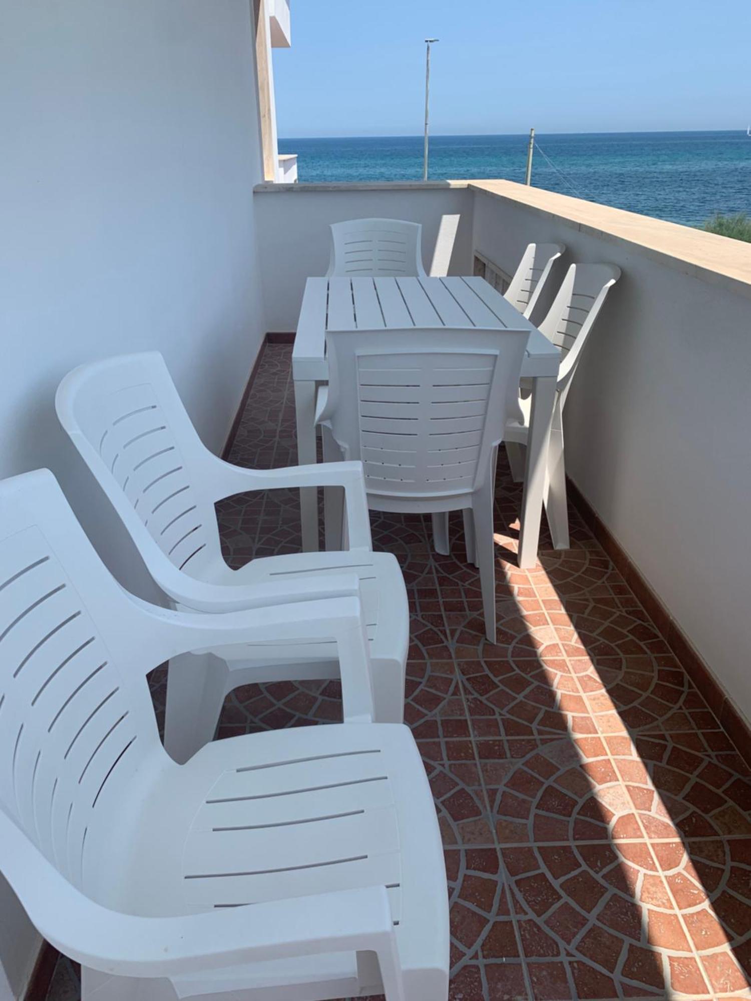 Nontiscordardime Apt Torre A Mare Extérieur photo